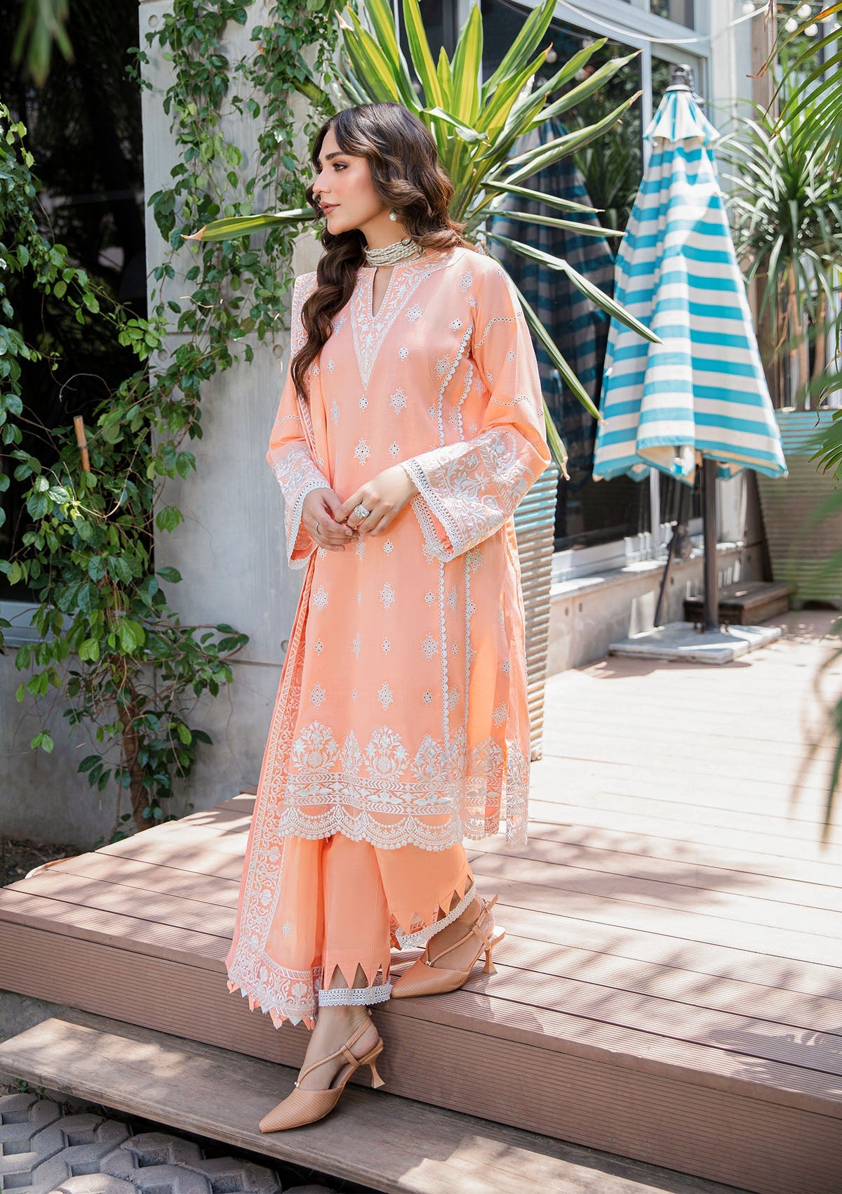 aik-atelier-Lawn-23-vol-2-look-03-B-1
