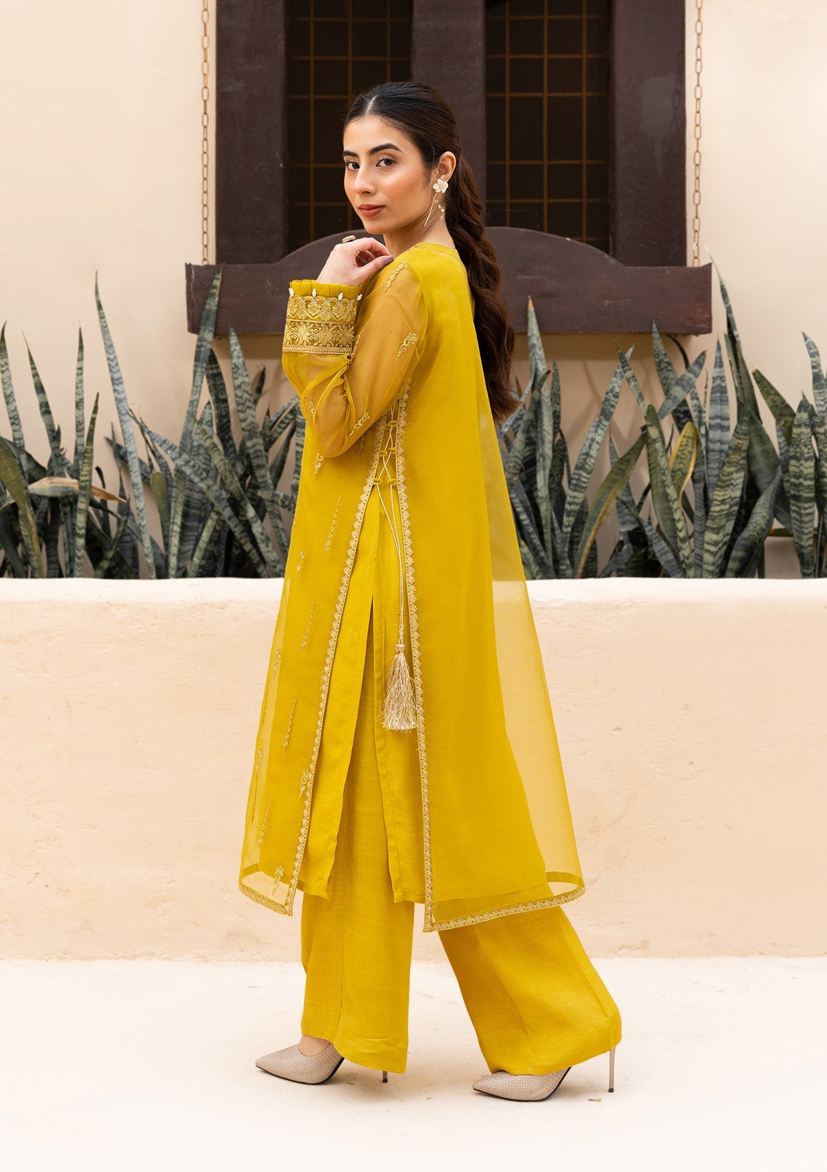 aik-atelier-ready-to-wear-23-drop-1-look-04-4