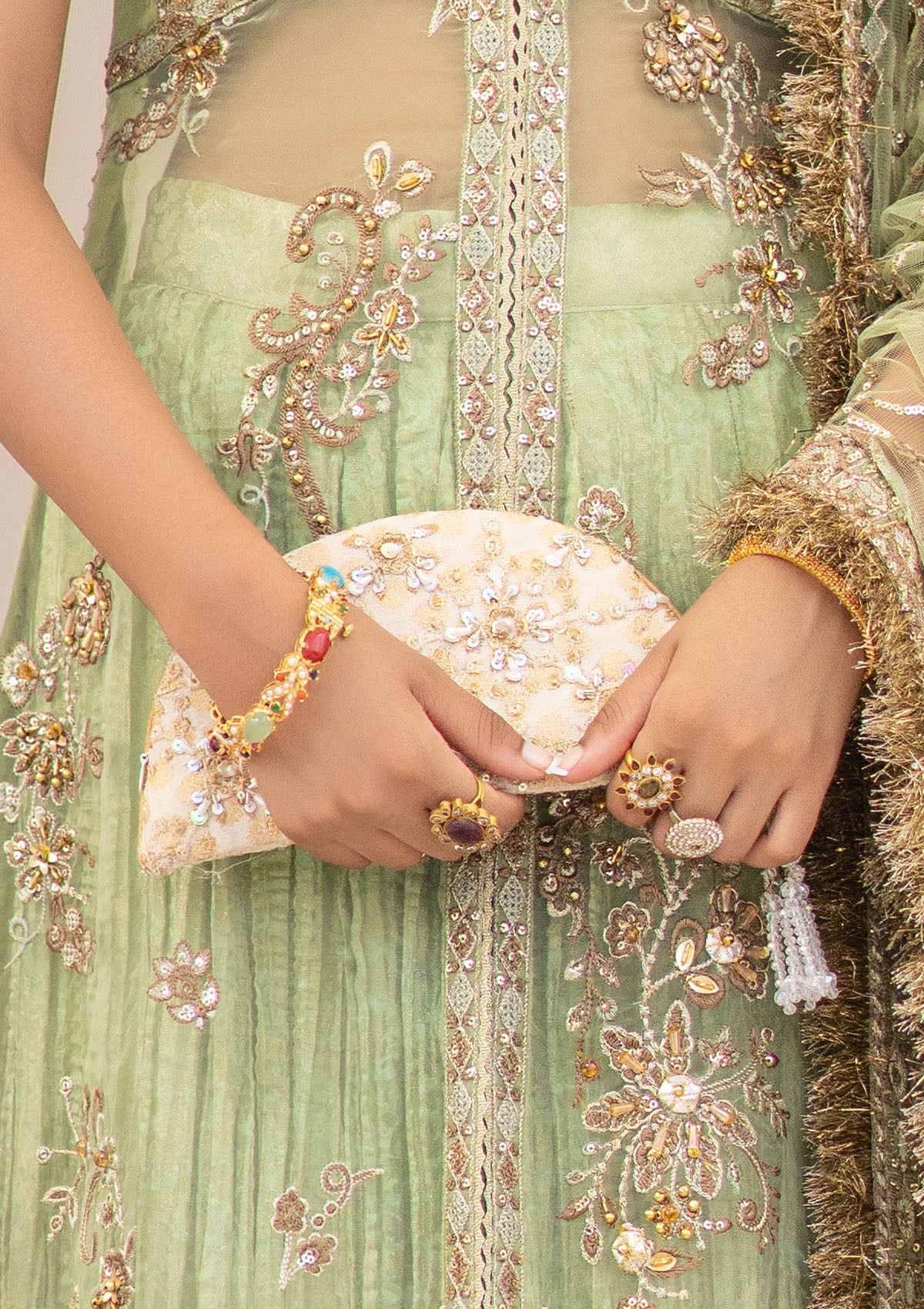 WEDDING FESTIVE ’23 VOL. 2 - BEIGE JAMAWAAR CLUTCH