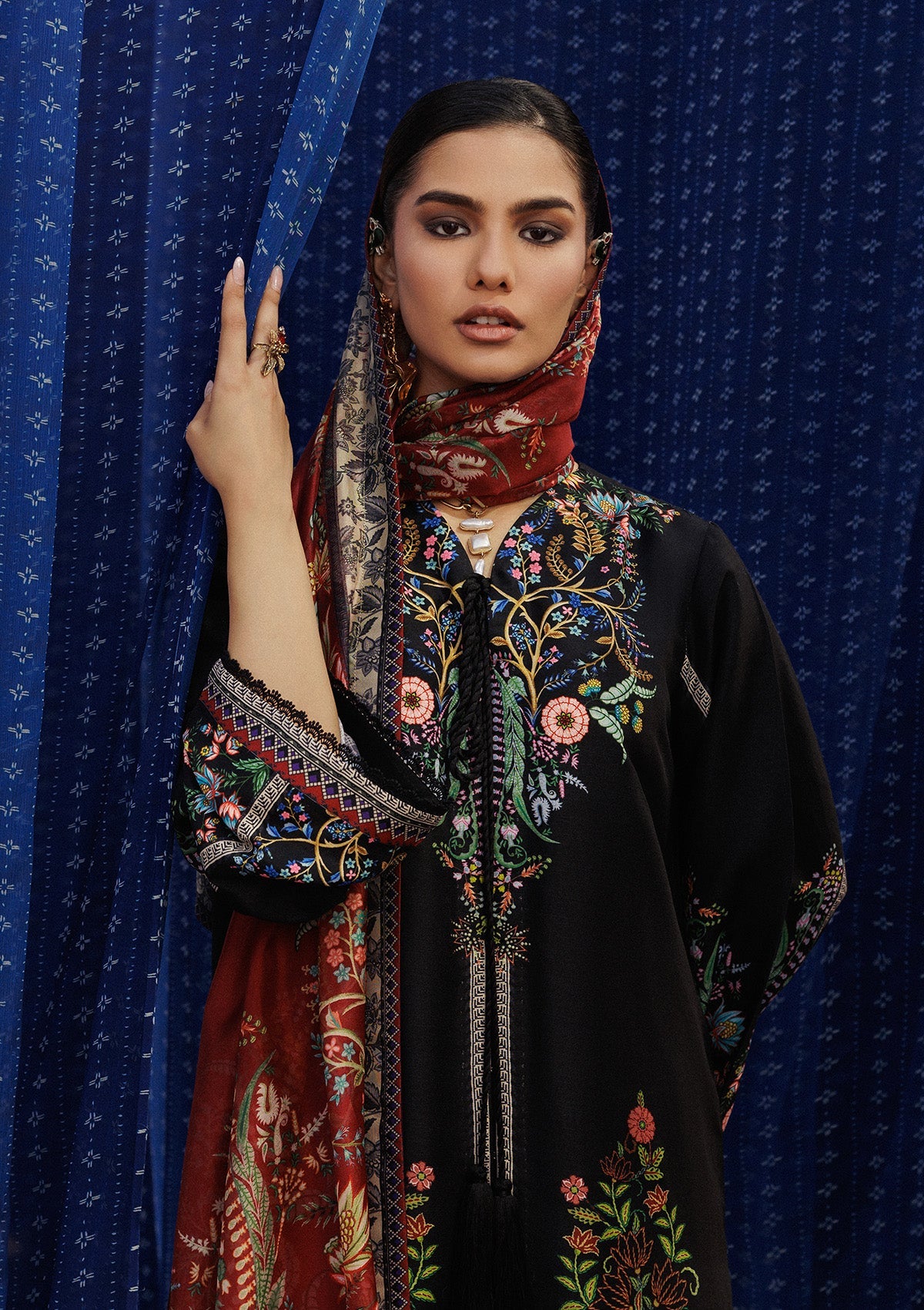 AIK ROZ '25 D2 - KHADDAR - LOOK 01