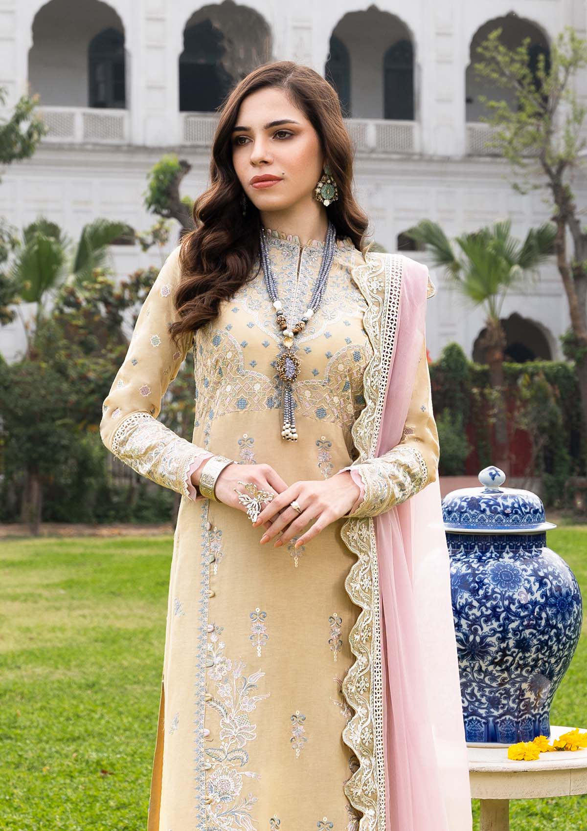 aik-atelier-Lawn-23-vol-1-look-02-3