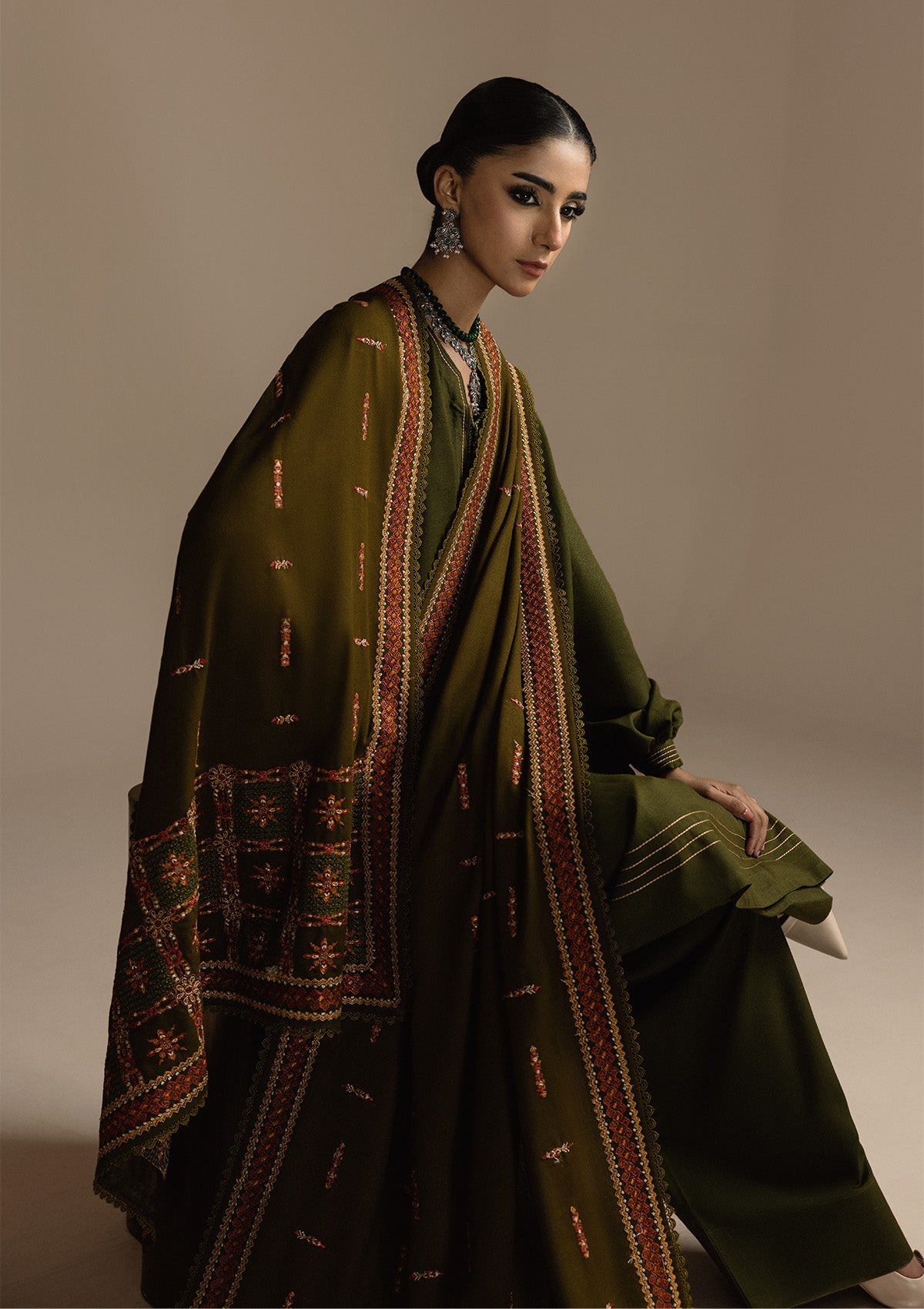 AIK ROZ '25 D3 - KARANDI - LOOK 05