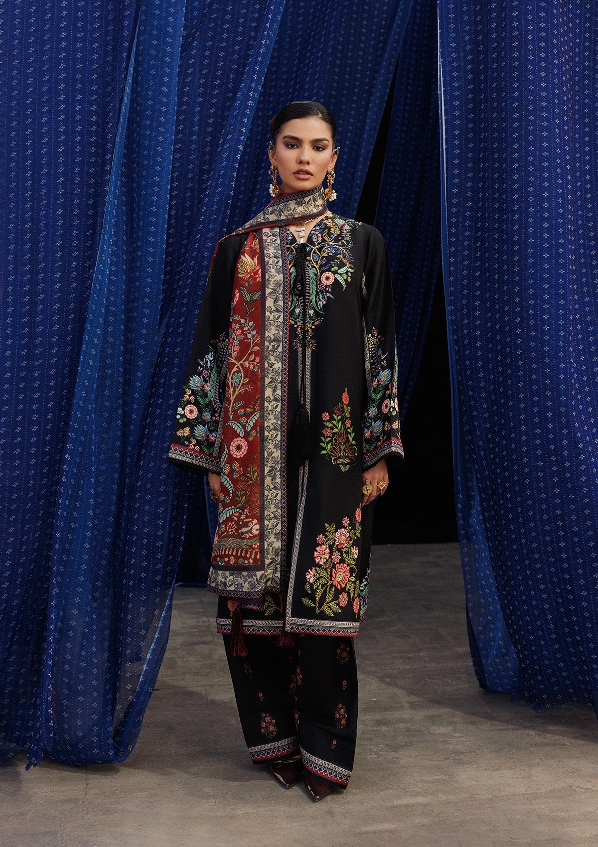 AIK ROZ '25 D2 - KHADDAR - LOOK 01